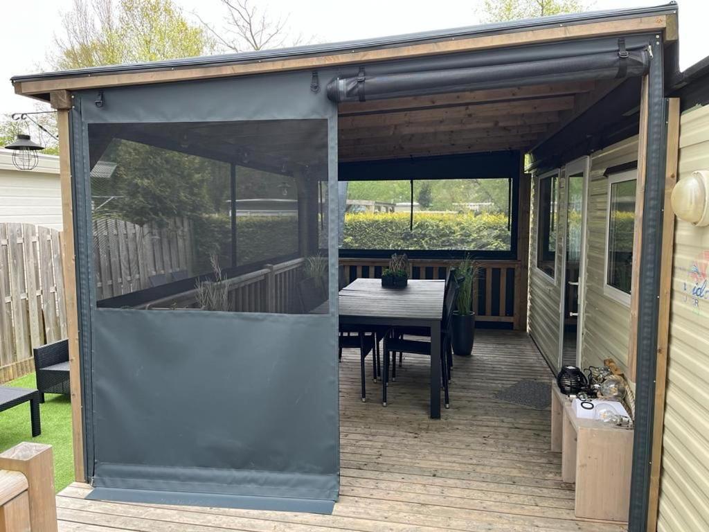 Chalet Op Bergumermeer